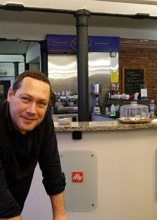 Hat cafe オーナー