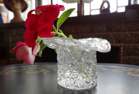 シルクハットガラス花瓶