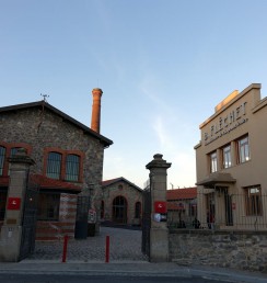 Lyon Atelier Musee'　Entrance リヨン帽子博物館の入り口　門