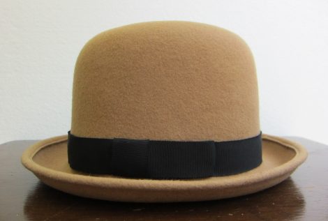 帽子　ボーラー型　F