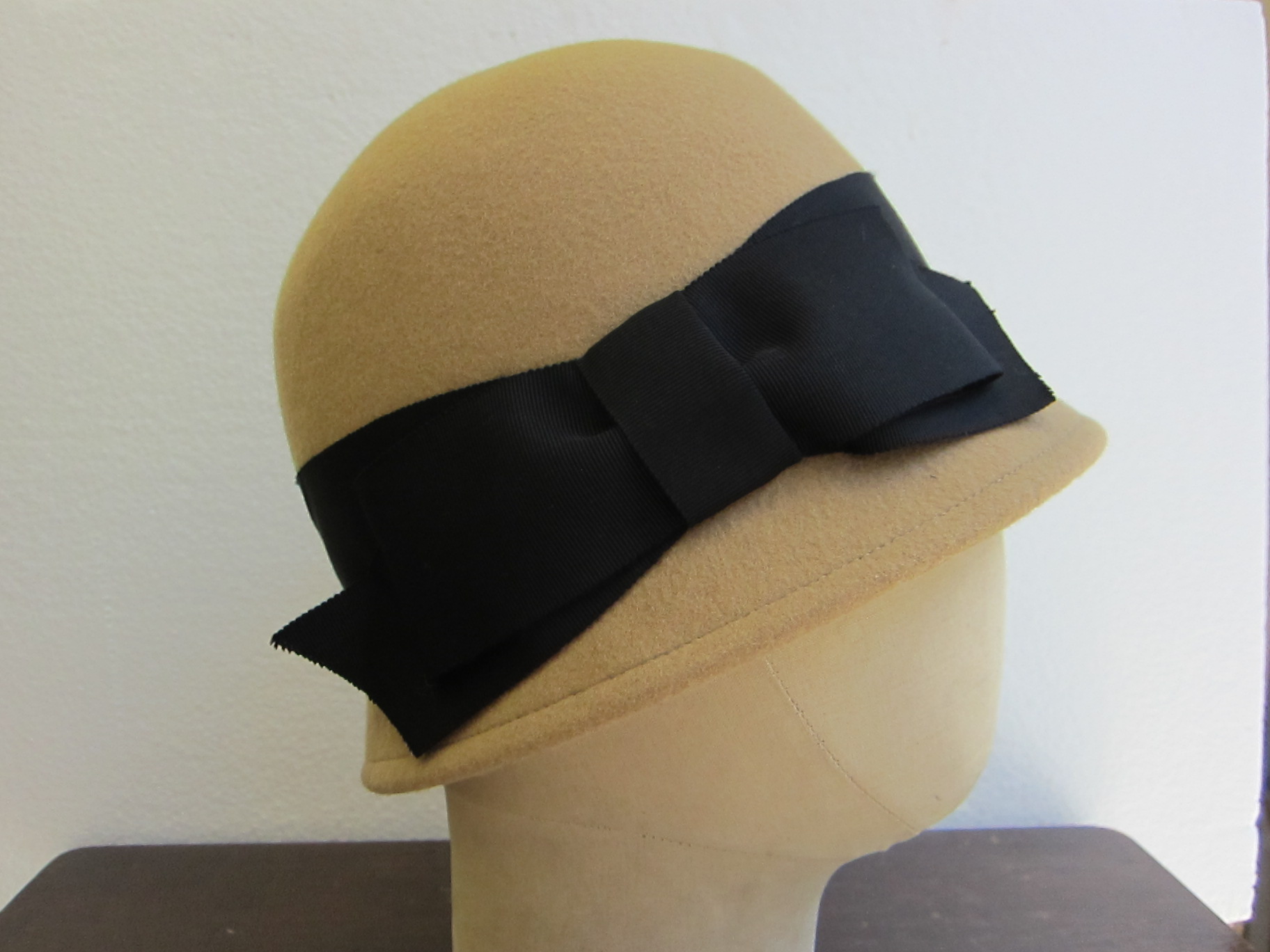 帽子　クロッシェ　サイド