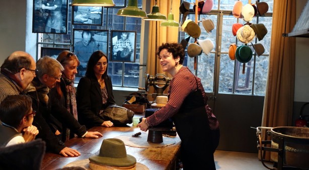 The Hat demonstration at Lyon Musee' 　フェルト帽の作り方デモストレーション