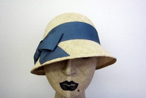 クロッシェ帽　フロント