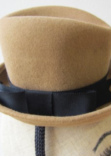 ミニュチュア中折れハット（帽子）